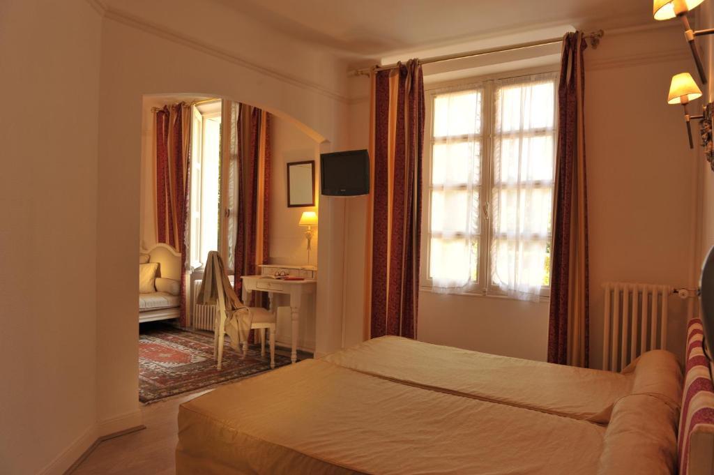 Logis L'Hermitage Buzancais Экстерьер фото