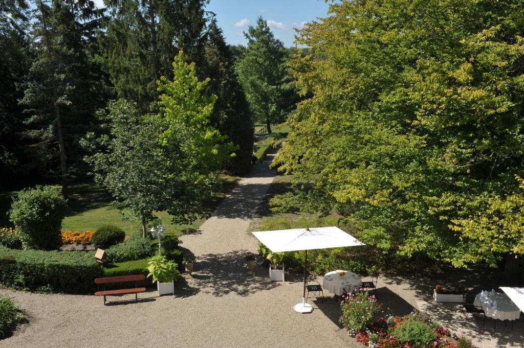 Logis L'Hermitage Buzancais Экстерьер фото